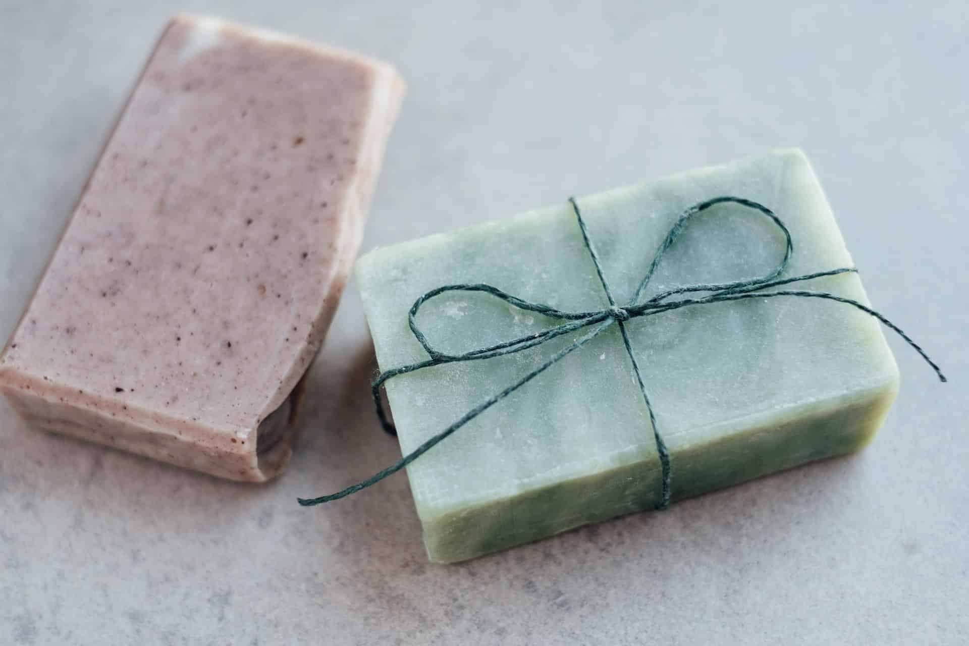 ce savon vendue en grande surface à moins de 5 euros est notée 100 sur 100 sur yuka, il est parfait